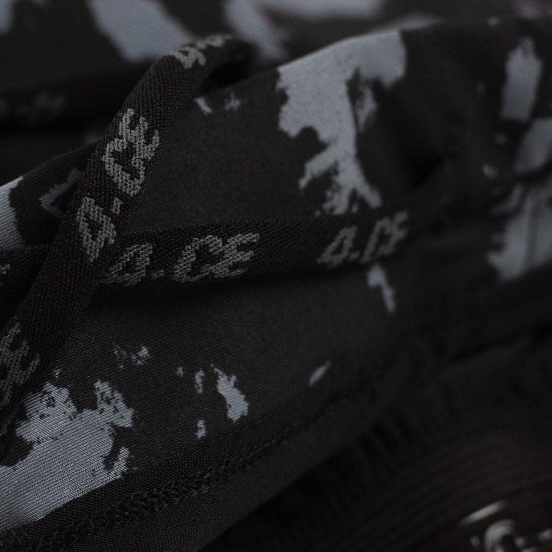 Hybrid Short - Tie Dye/Black