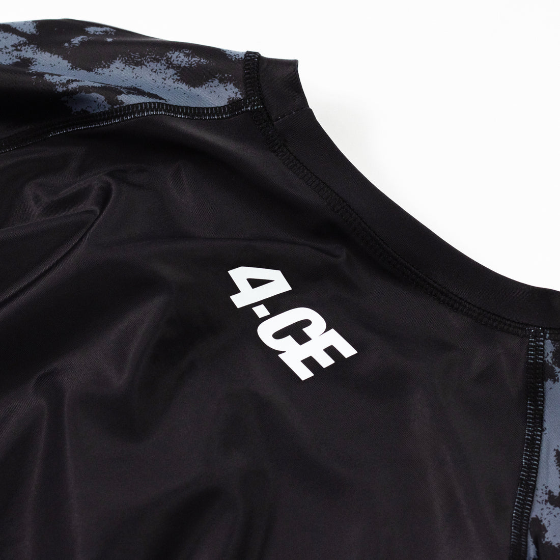 Raglan Long Sleeve Rash Guard - Black/Tie Dye