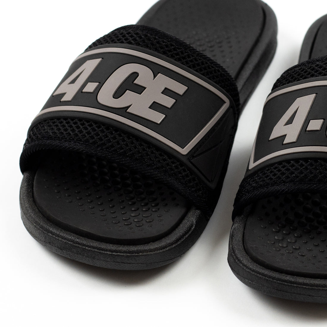 ICON Slider - Black