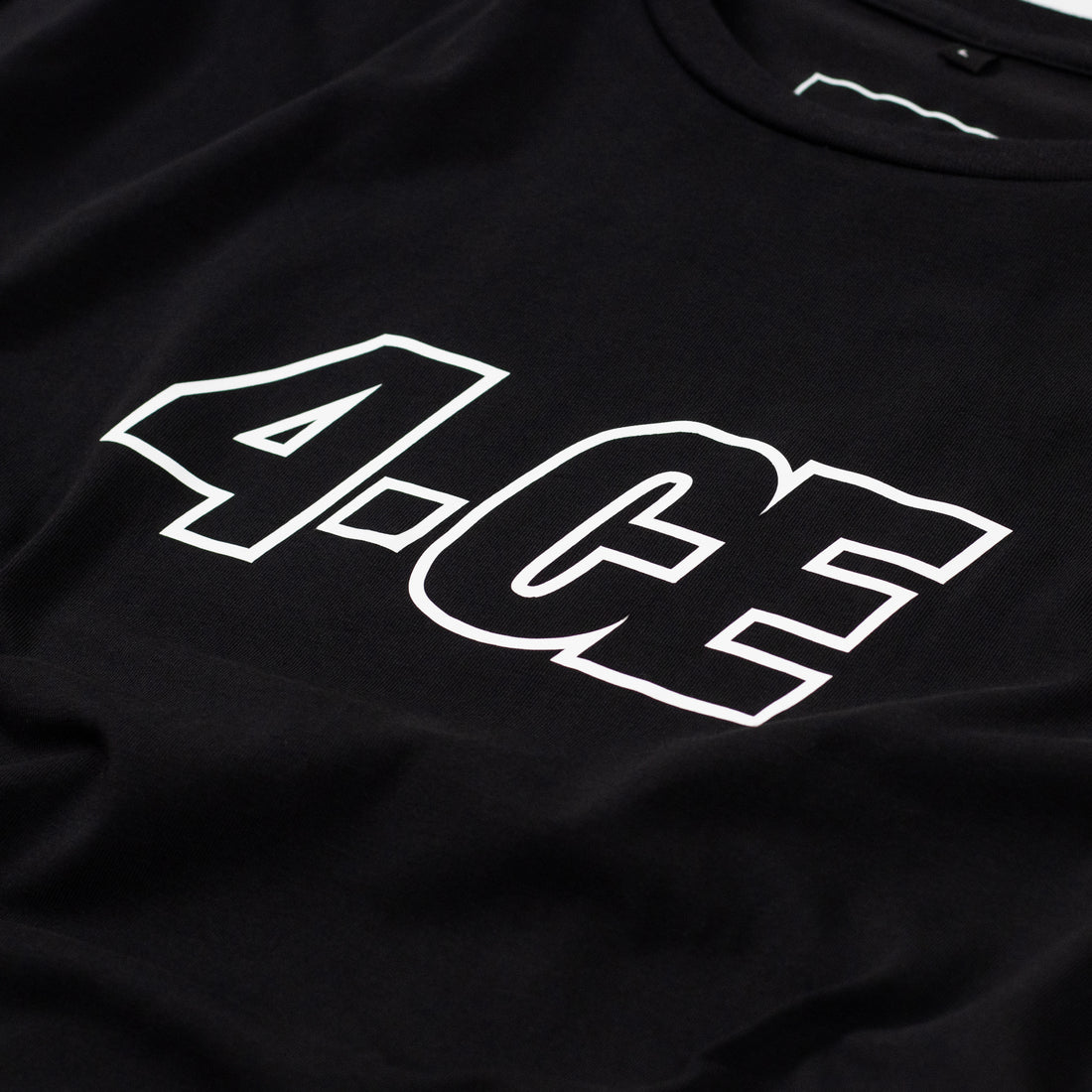 Outline T Shirt - Black